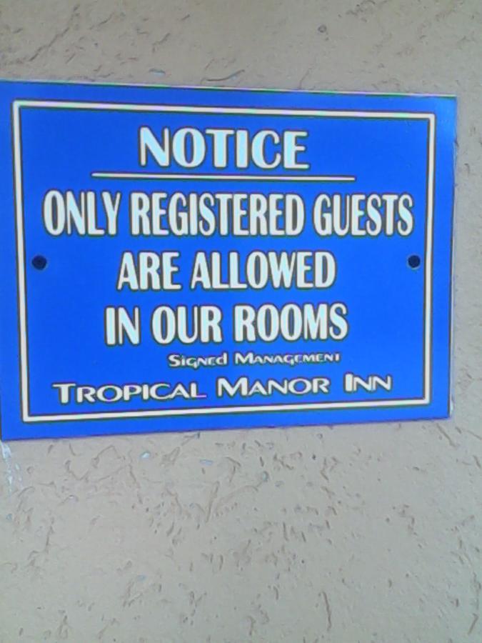 Tropical Manor Inn Half-Way-Tree Kingston Exterior foto